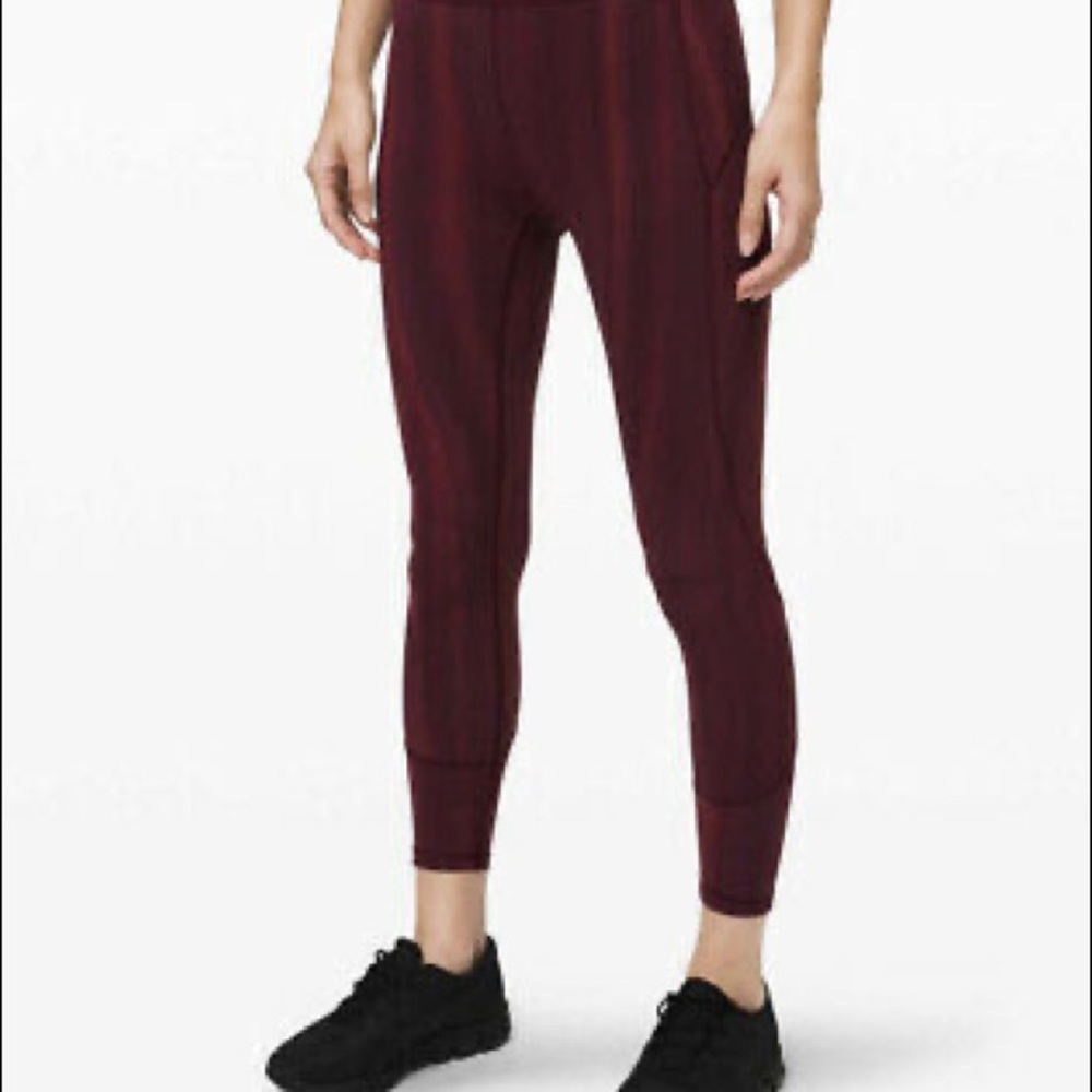 Lululemon In Movement Tight 25” - Picture 2 of 6